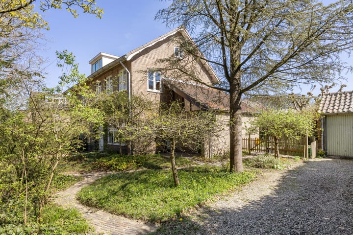 Photo 2 of Lindenlaan 4