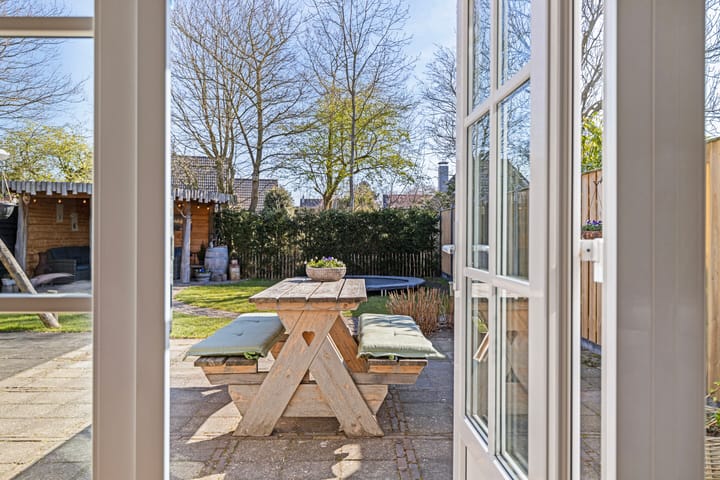 Photo 10 of Halve Maanstraat 28