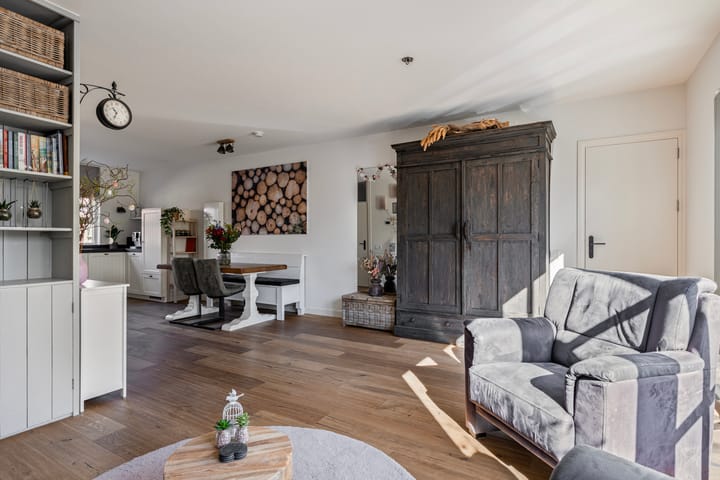 Photo 11 of Halve Maanstraat 28