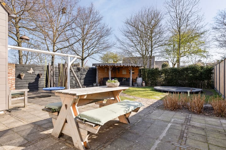 Photo 32 of Halve Maanstraat 28