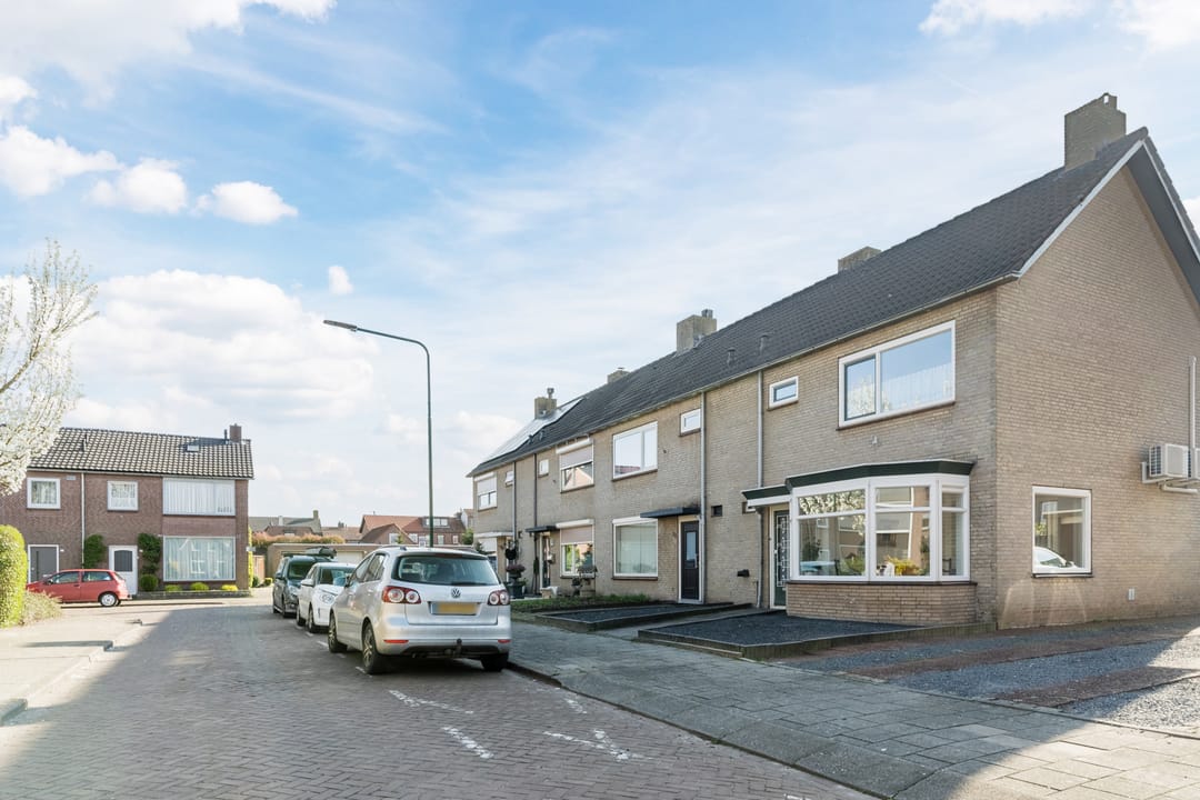 Photo 32 of Kardinaal de Jongstraat 31