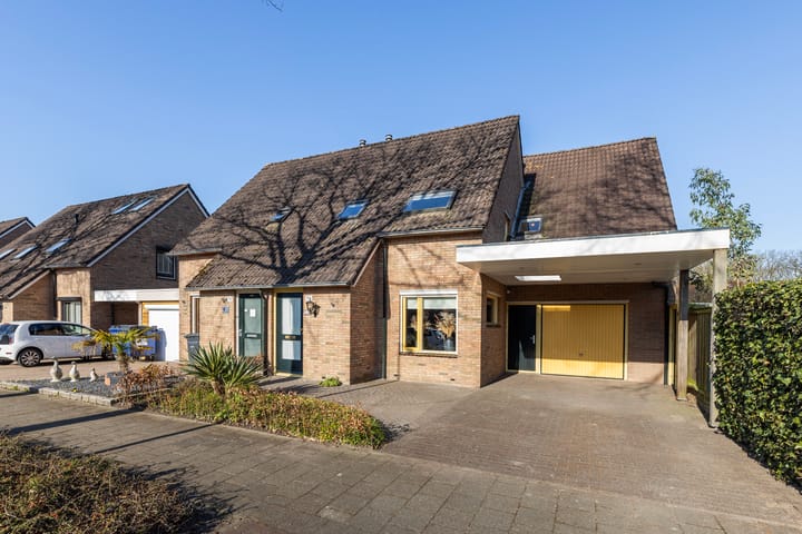 Photo 1 of Roelf Bosmastraat 116