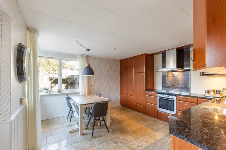 Photo 10 of Roelf Bosmastraat 116