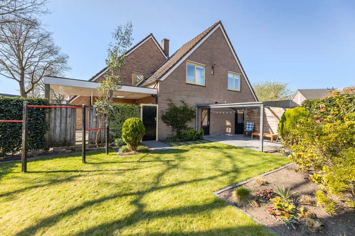 Photo 35 of Roelf Bosmastraat 116