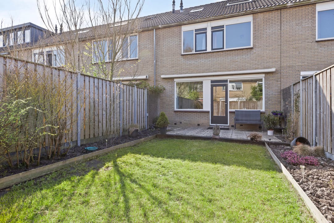 Foto 2 van Girsesland 81