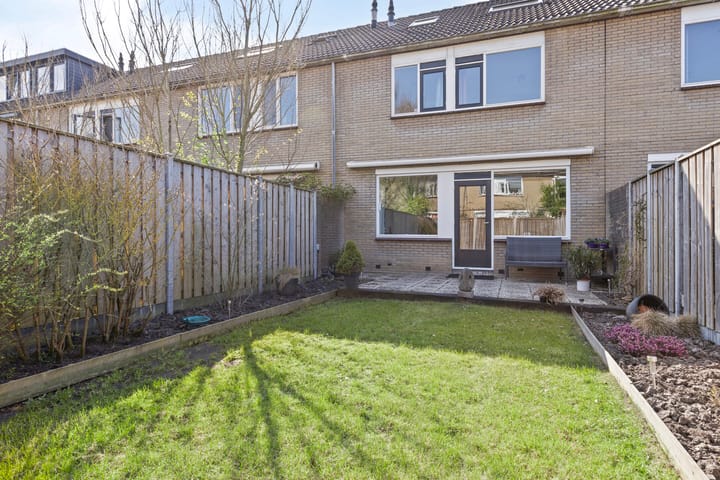 Foto 2 van Girsesland 81