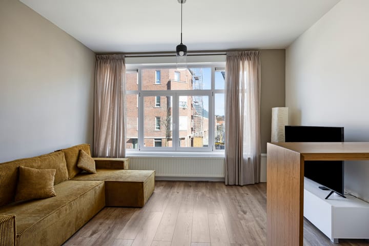 Foto 8 van Bas Jungeriusstraat 86-B