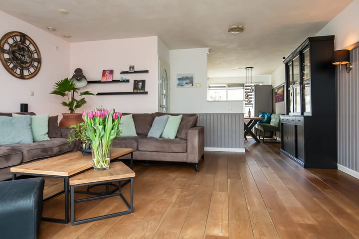 Foto 3 van Marga Klompésingel 8