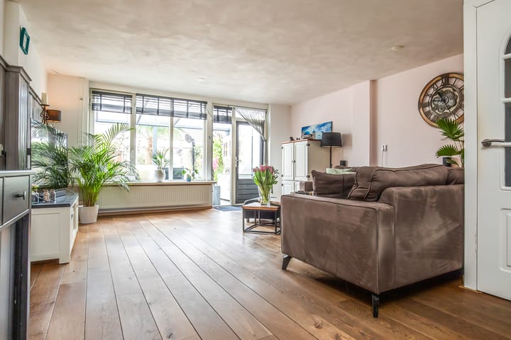 Foto 10 van Marga Klompésingel 8