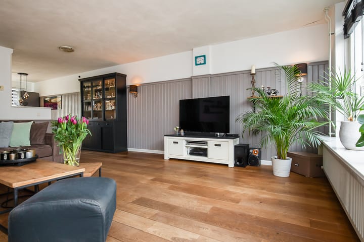 Foto 13 van Marga Klompésingel 8