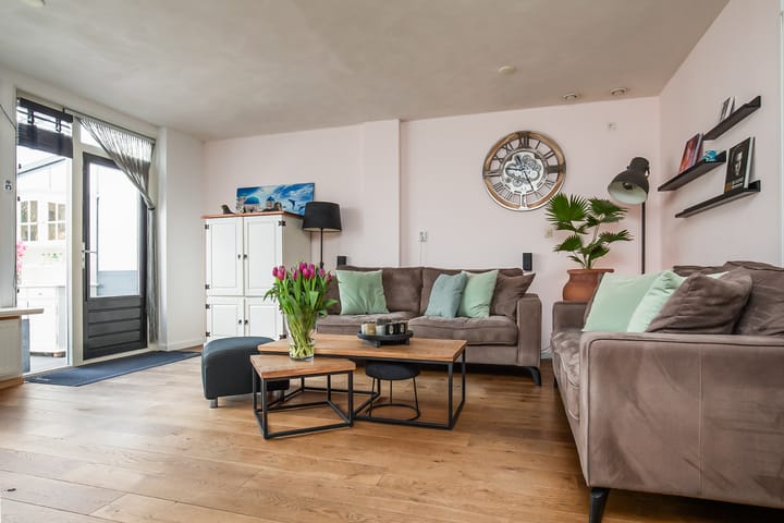 Foto 2 van Marga Klompésingel 8