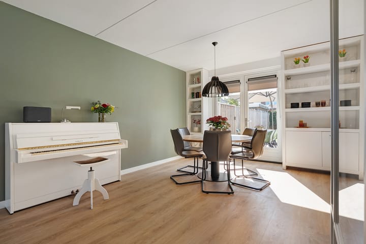 Foto 4 van Zwanenbloem 28