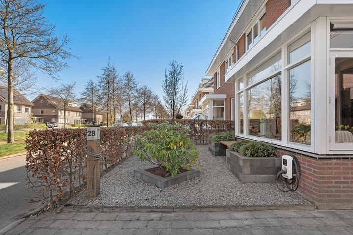 Foto 11 van Zwanenbloem 28