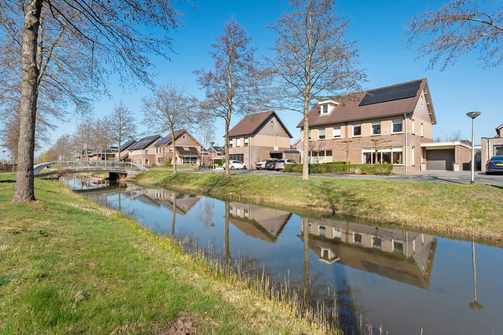 Foto 13 van Zwanenbloem 28