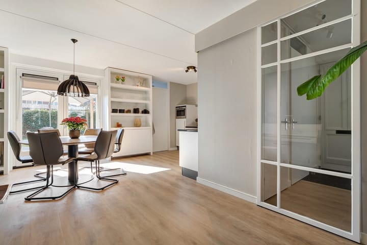 Foto 20 van Zwanenbloem 28