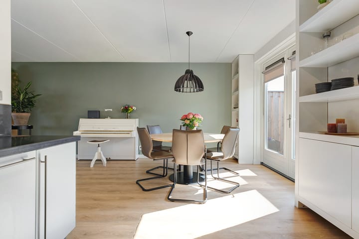 Foto 26 van Zwanenbloem 28