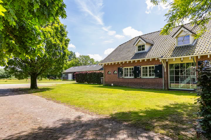 Photo 48 of Heldamweg 8