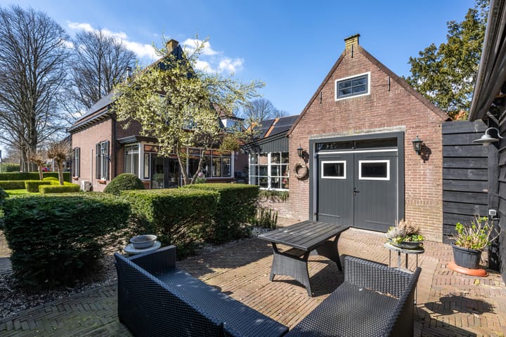 Foto 36 van Louis Bouwmeesterplein 2