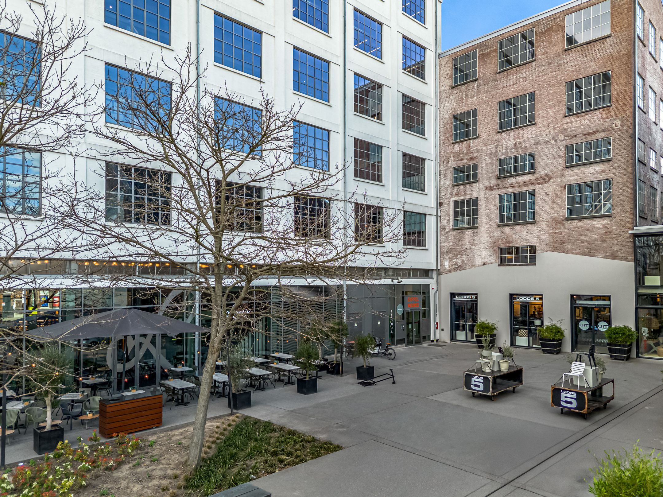 Foto 6 van Sphinxcour 6-K03