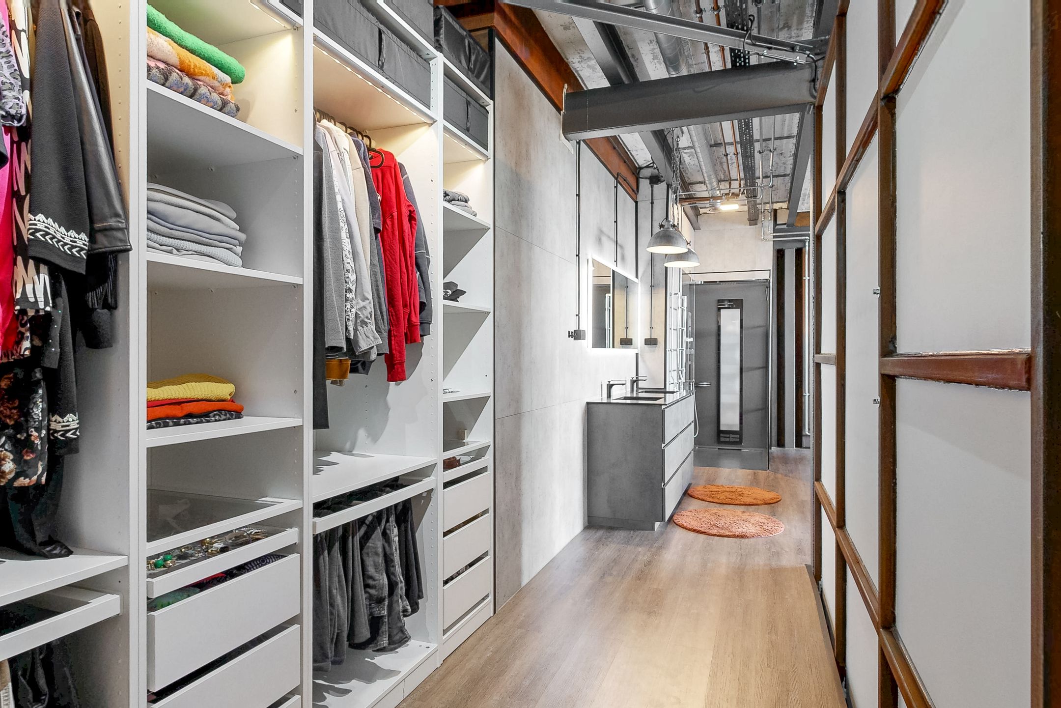 Foto 33 van Sphinxcour 6-K03