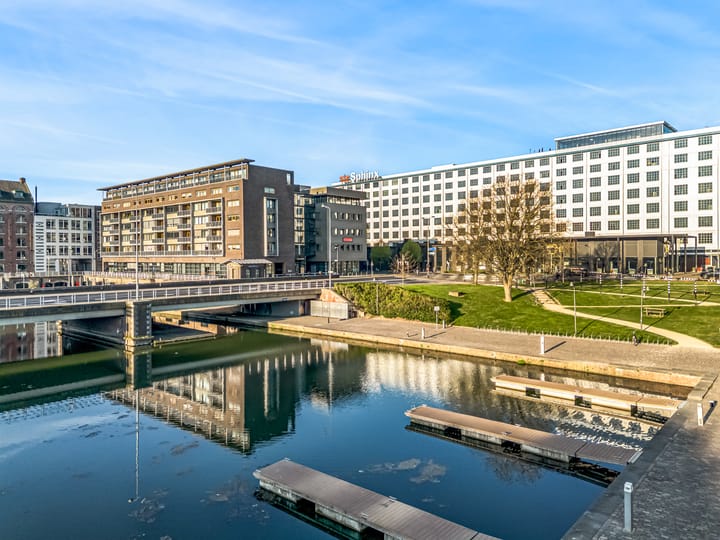 Foto 42 van Sphinxcour 6-K03