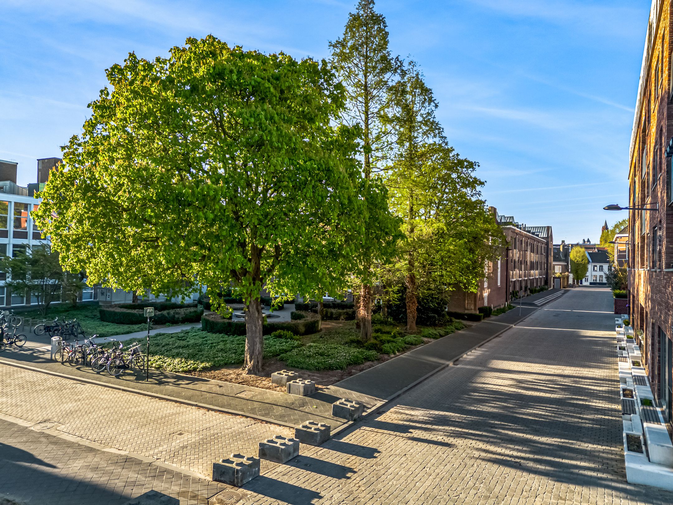 Foto 48 van Sphinxcour 6-K03