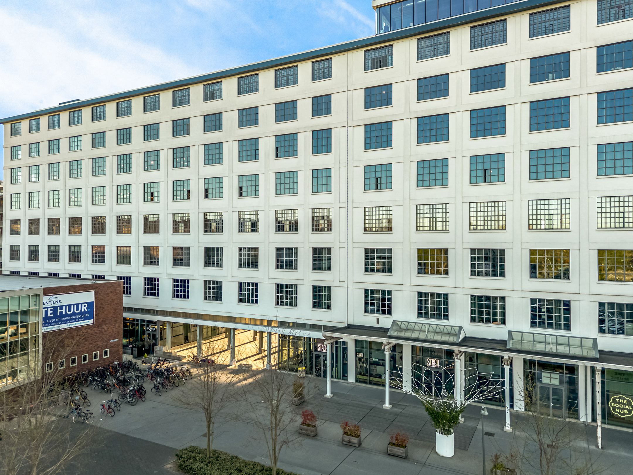 Foto 51 van Sphinxcour 6-K03