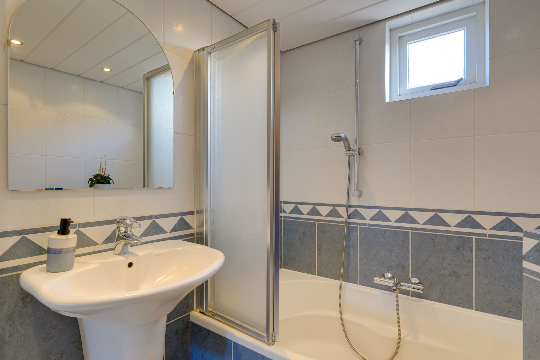 Foto 18 van Achter de Dijk 9