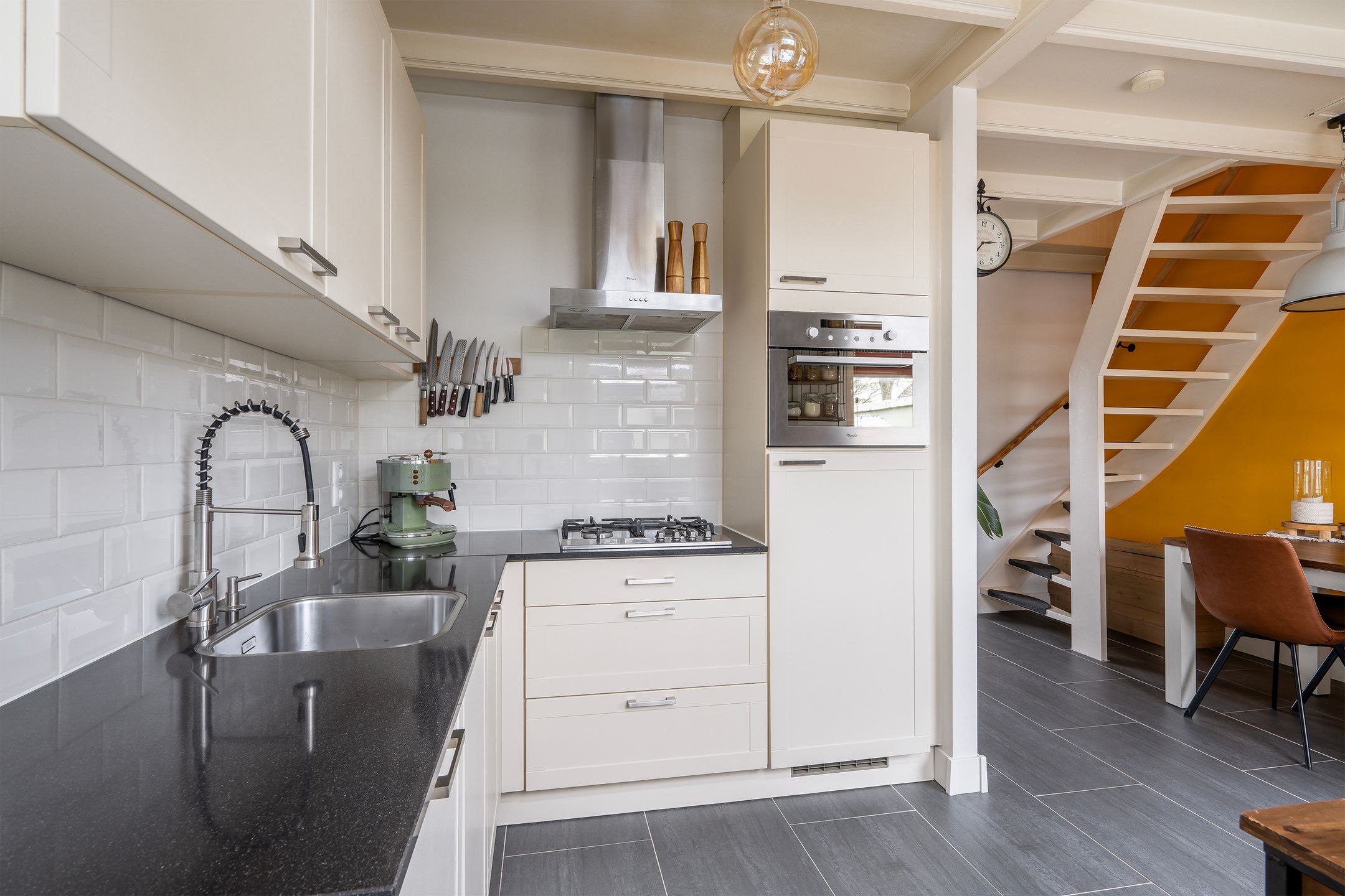 Foto 9 van Naaldwijkseweg 228