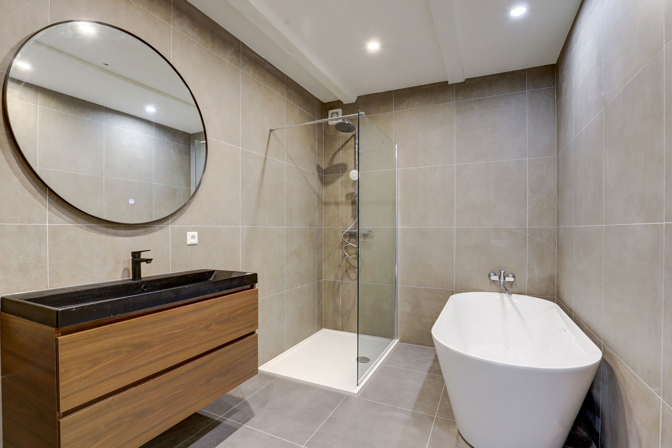 Foto 30 van Nieuwe Bogerdstraat 27