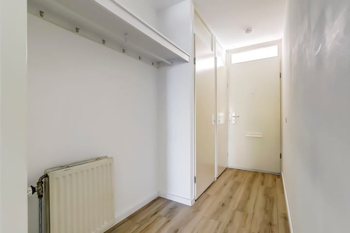 Foto 10 van Flora 133