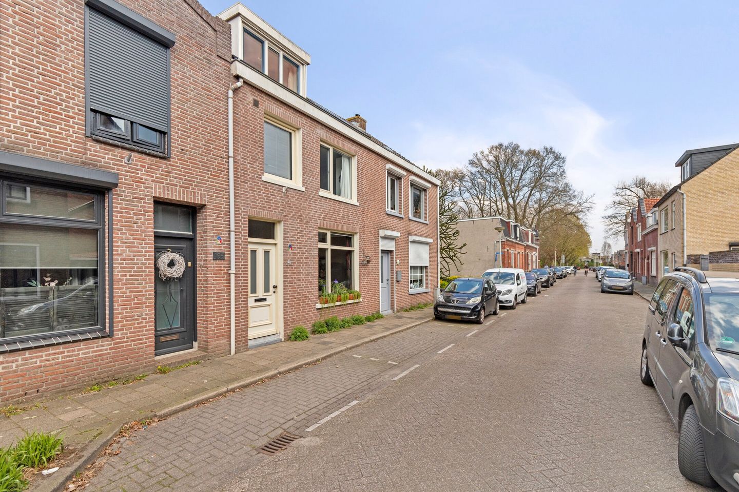 Foto 29 van Voorstraat 137