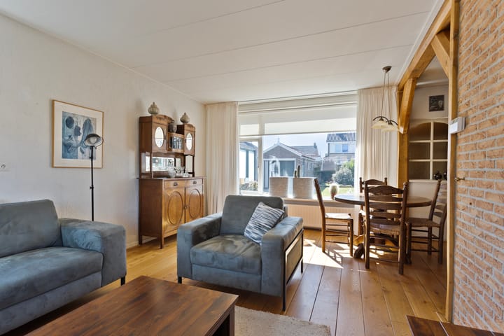 Photo 3 of Rozenstraat 34