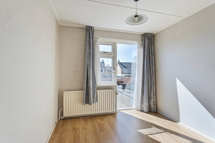 Photo 11 of Rozenstraat 34