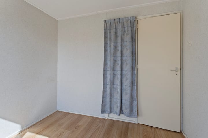 Photo 12 of Rozenstraat 34