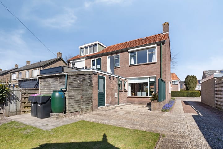 Photo 17 of Rozenstraat 34