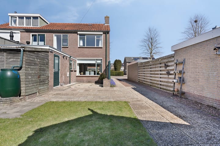 Photo 21 of Rozenstraat 34