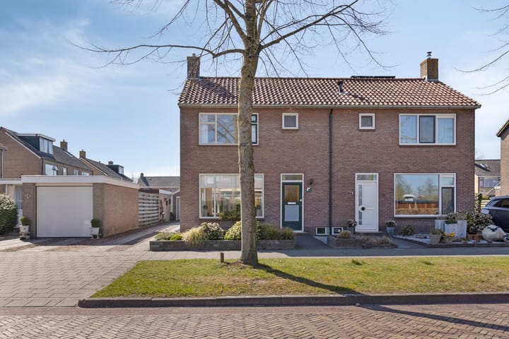 Photo 22 of Rozenstraat 34