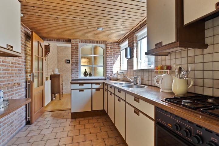 Photo 5 of Rozenstraat 34