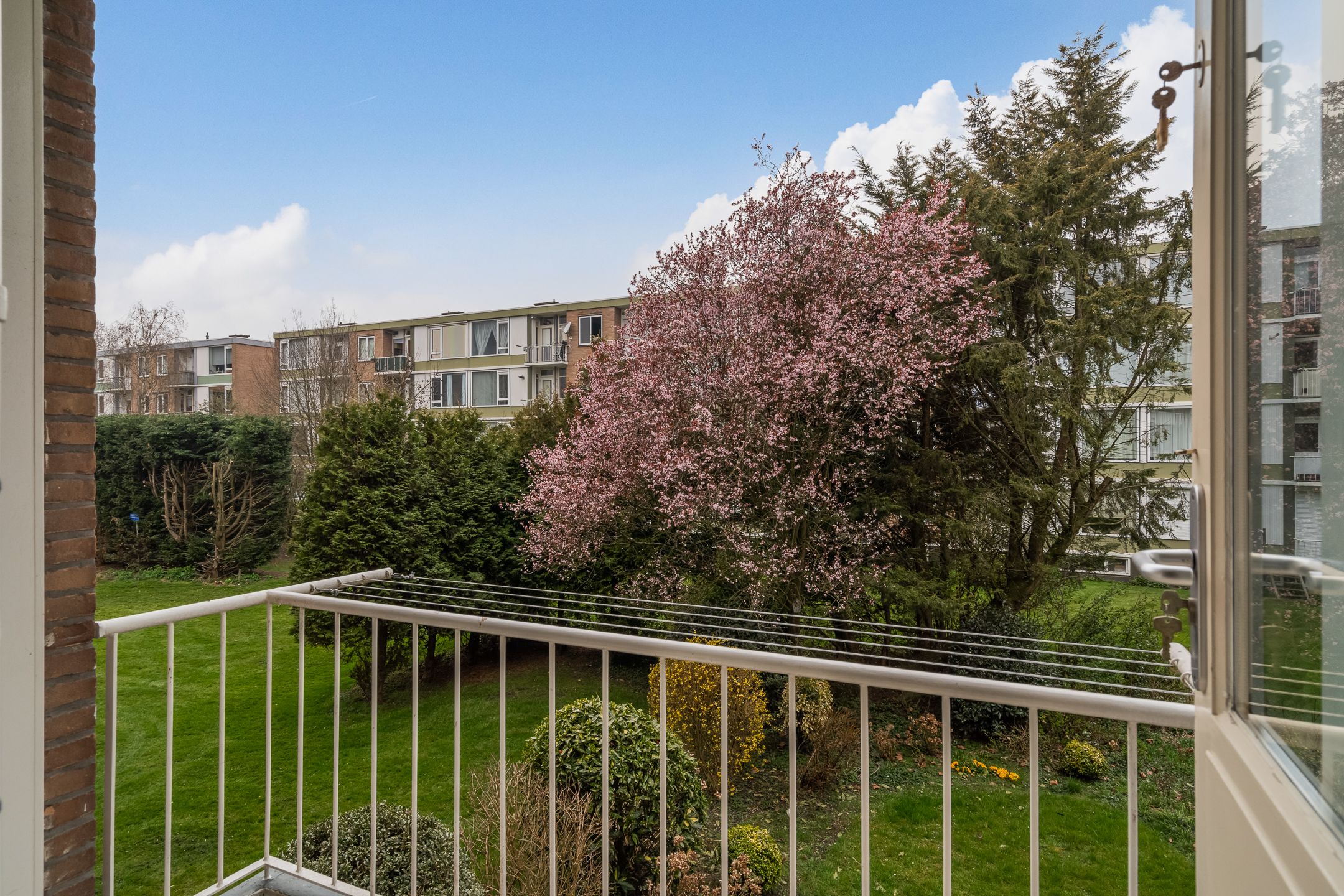 Photo 12 of Twickelstraat 77