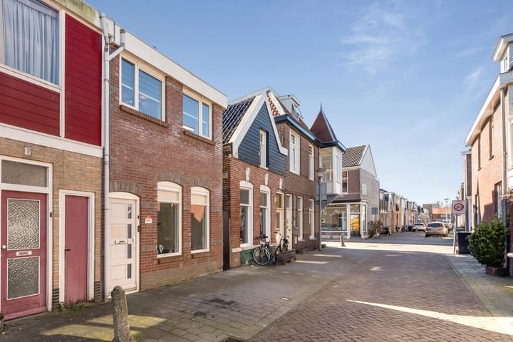 Photo 2 of Wilhelminastraat 44