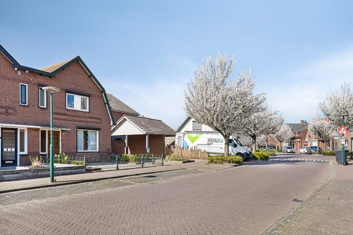 Foto 7 van Zr Marie Adolphinestr 28