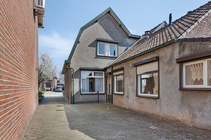 Foto 25 van Zr Marie Adolphinestr 28