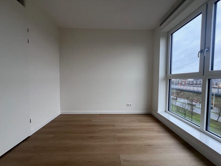 Foto 32 van Willem Frederik Hermansstraat 446