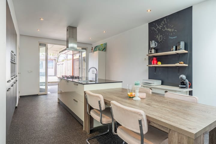 Foto 9 van Ericastraat 62