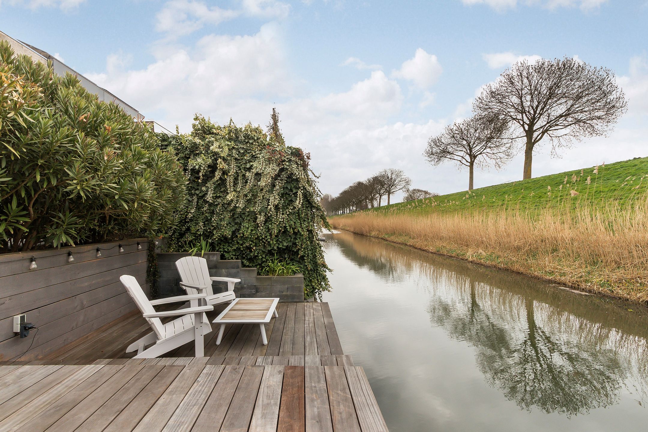 Photo 3 of Aletta Jacobs-erf 56