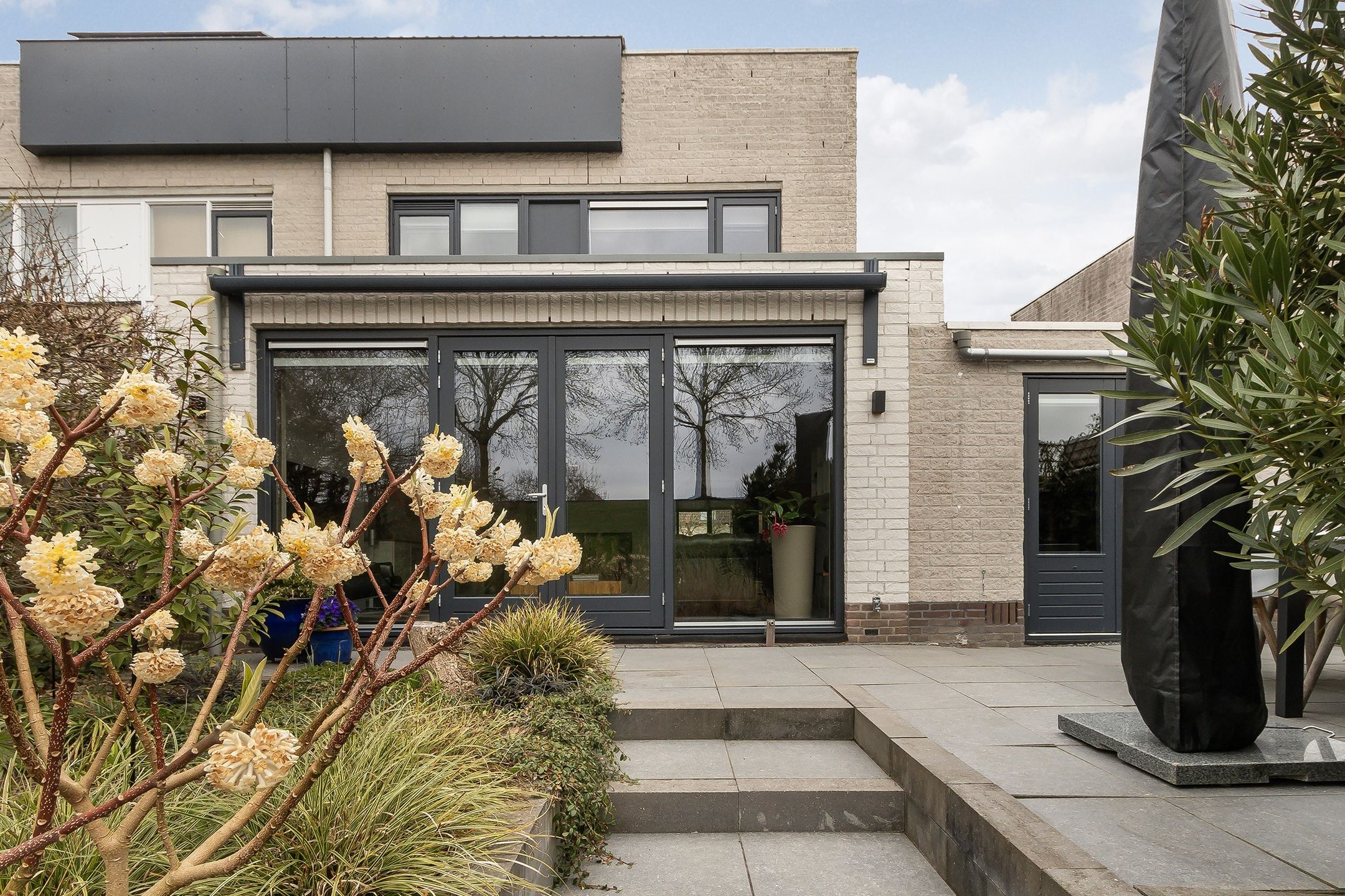 Photo 30 of Aletta Jacobs-erf 56