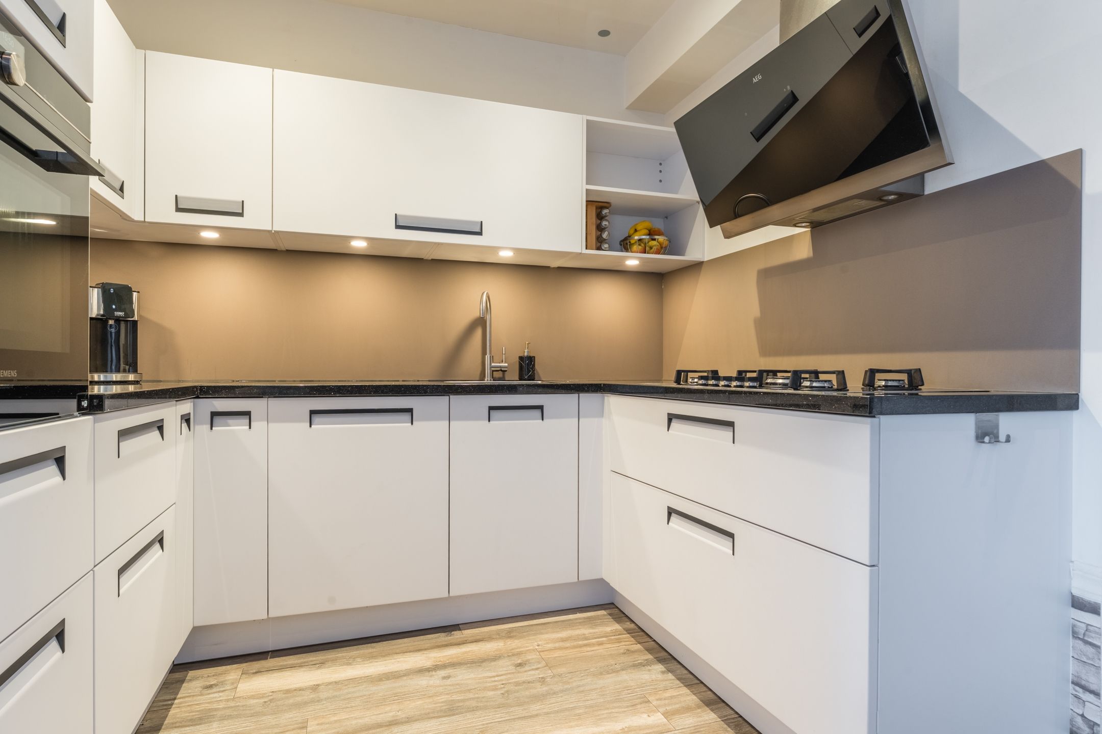 Foto 9 van Taets van Amerongenstraat 12