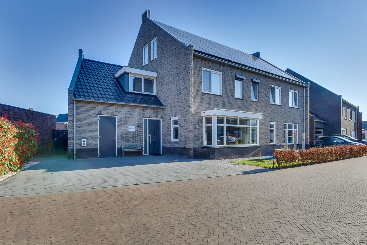 Foto 1 van Merovingen 16