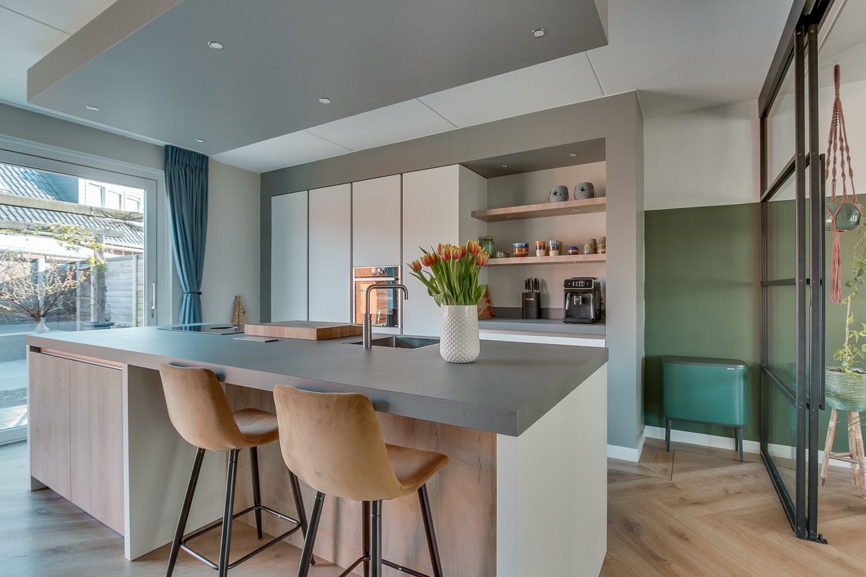 Foto 12 van Merovingen 16